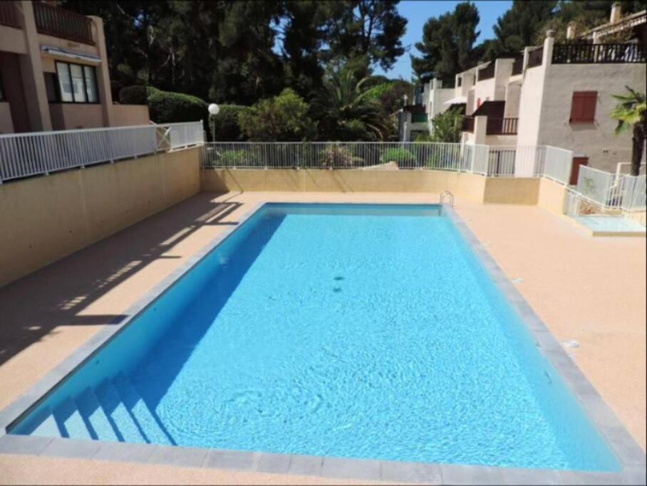 Superbe Appartement En Bord De Mer Bandol Eksteriør bilde
